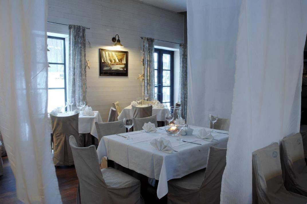 Hotel Portus Slupsk Ngoại thất bức ảnh
